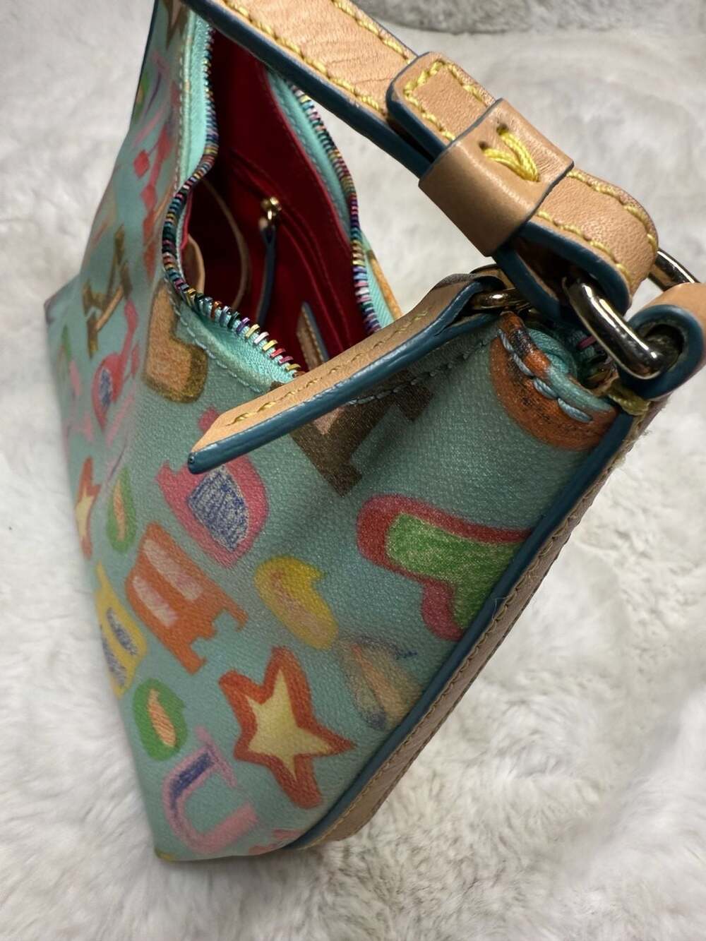 Dooney & Bourke Y2K Graffiti Multi-Color Scribble Small Shoulder Bag - Picture 8 of 10